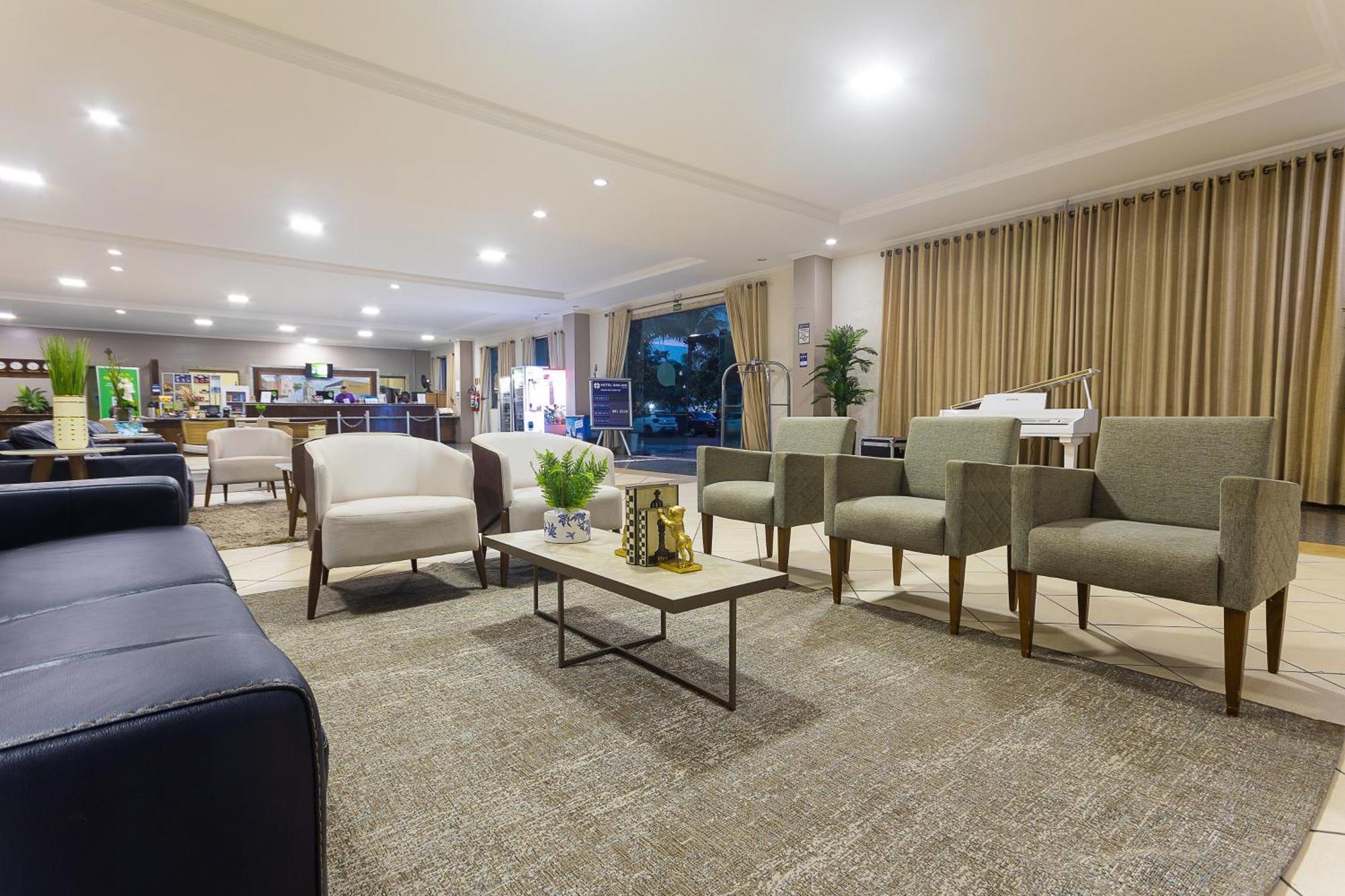 Hotel Dan Inn Franca & Convencoes By Nacional Inn Екстер'єр фото