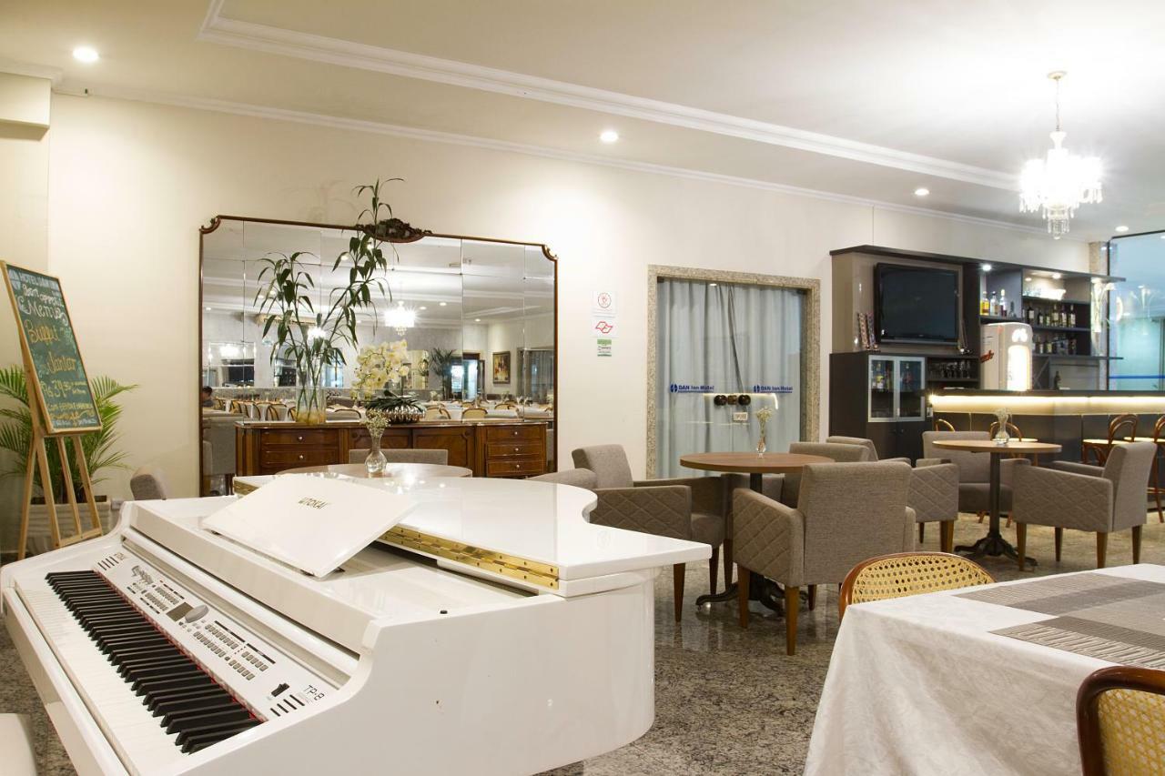 Hotel Dan Inn Franca & Convencoes By Nacional Inn Екстер'єр фото